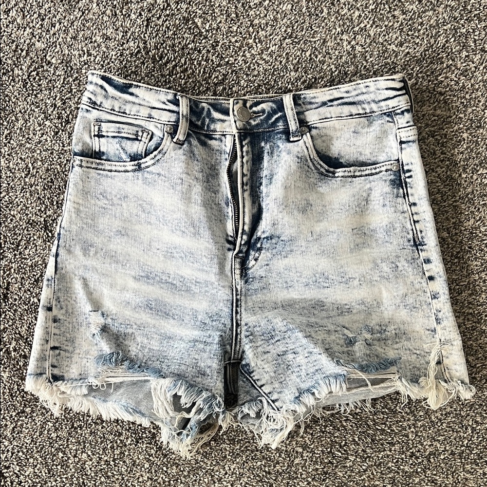 Acid Wash Frayed Hem Women's Jean Shorts